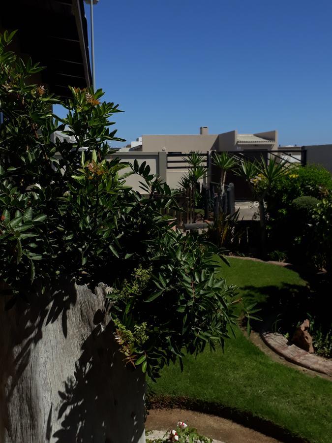 Sunflower Self-Catering Walvis Bay Exterior photo